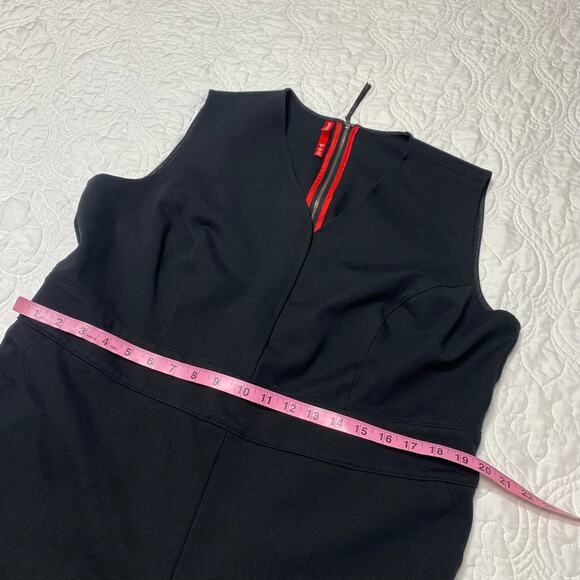 SPANX The Perfect Jumpsuit Womens 1X Petite Black Sleeveless Flare Shapewear - Picture 6 of 10